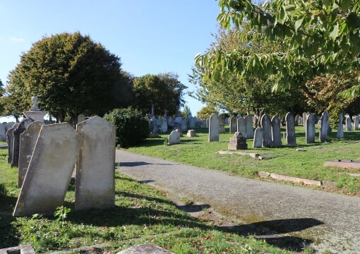 Old Mont à l’Abbé Cemetery